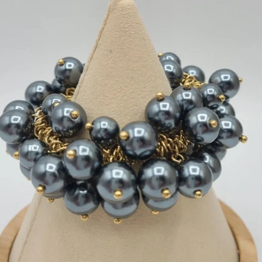 J Crew Black Pearl Gold Tone Stretch Bracelet NWT!  NEW! IN BOX!
